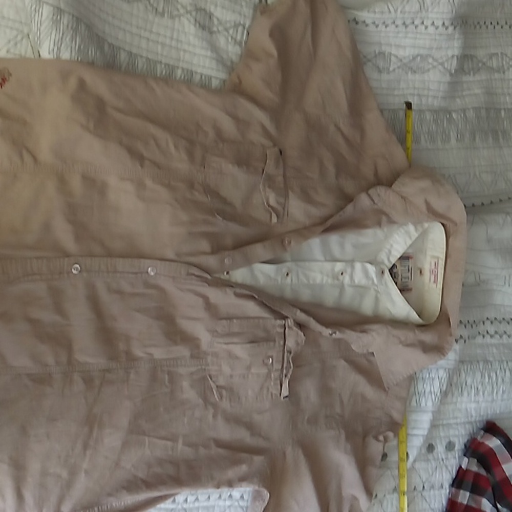 Mufti jeans 17 neck. Brown with white naru collar
